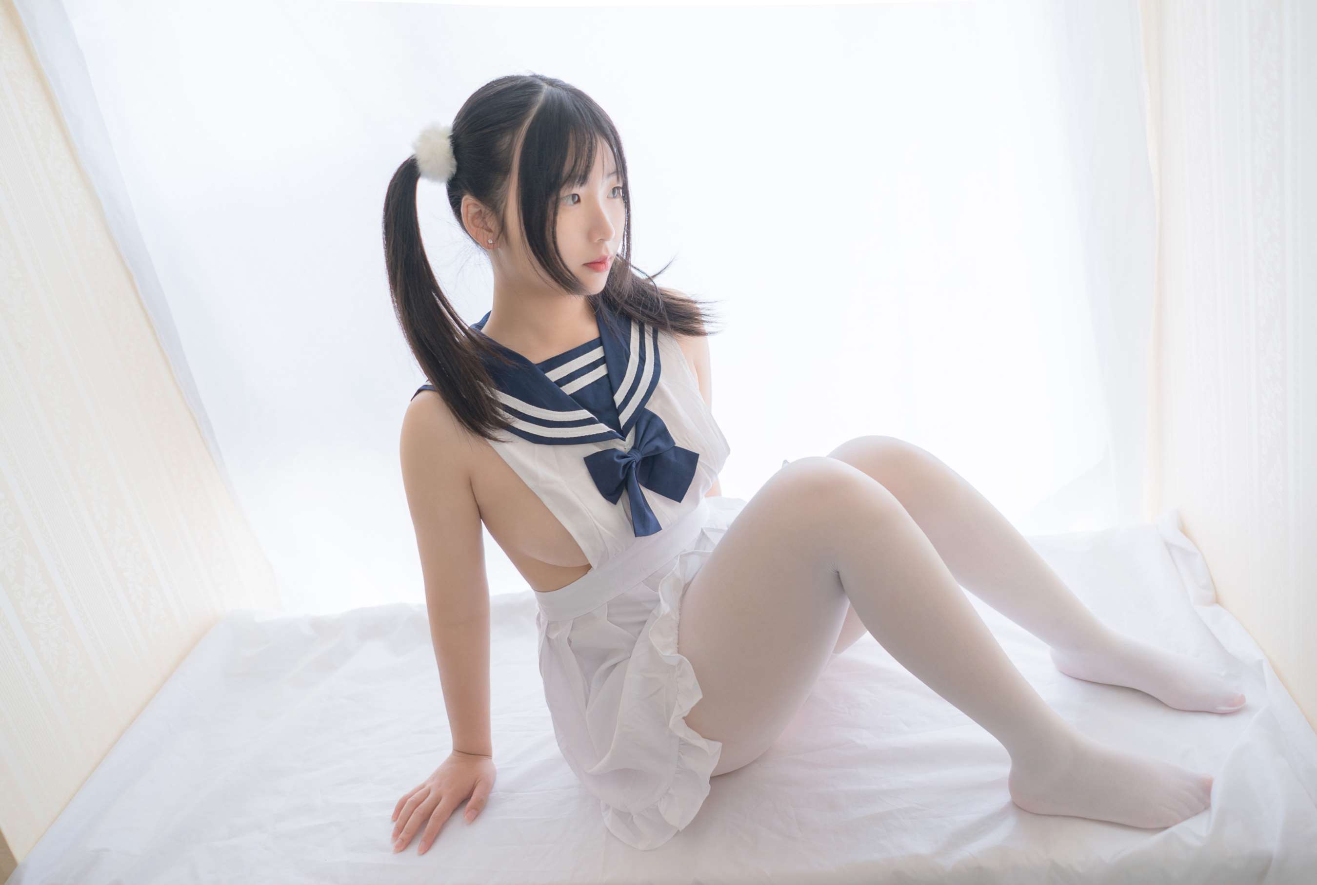 《JK制服の白丝脚丫》作品图