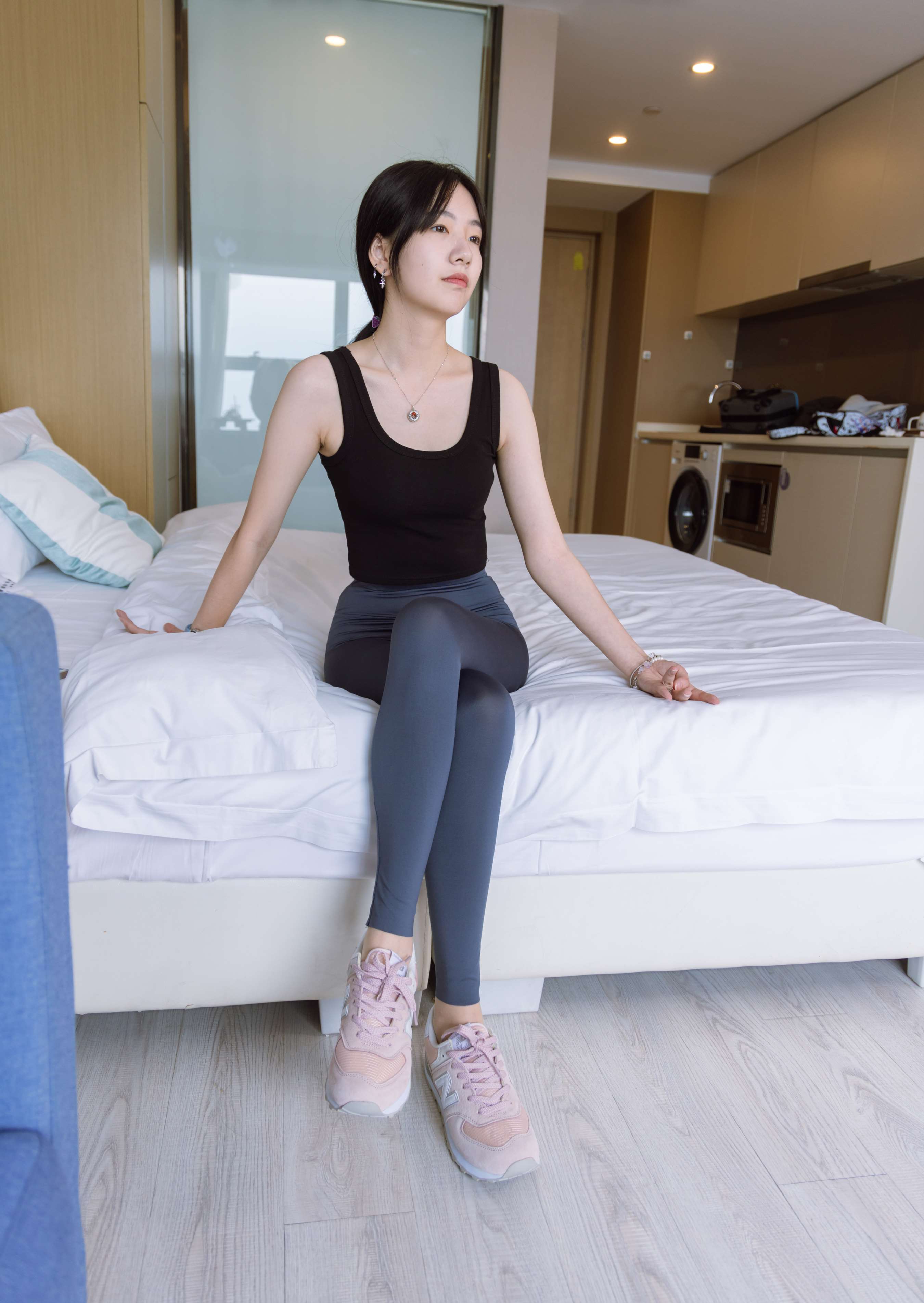 《小甜豆运动鞋、肉丝、瑜伽裤裤里丝》作品图