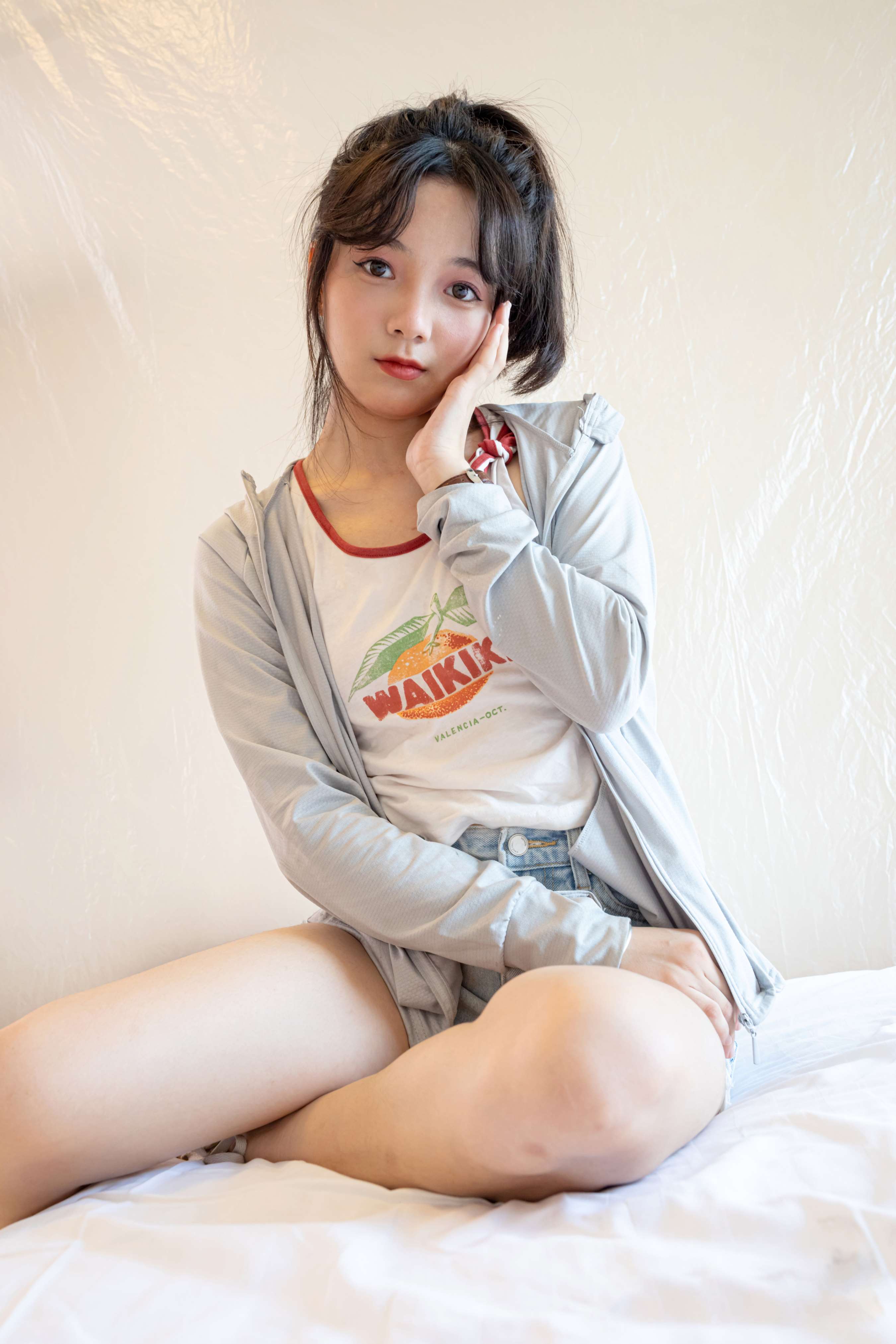 《天天帆布鞋の棉袜脚》作品图