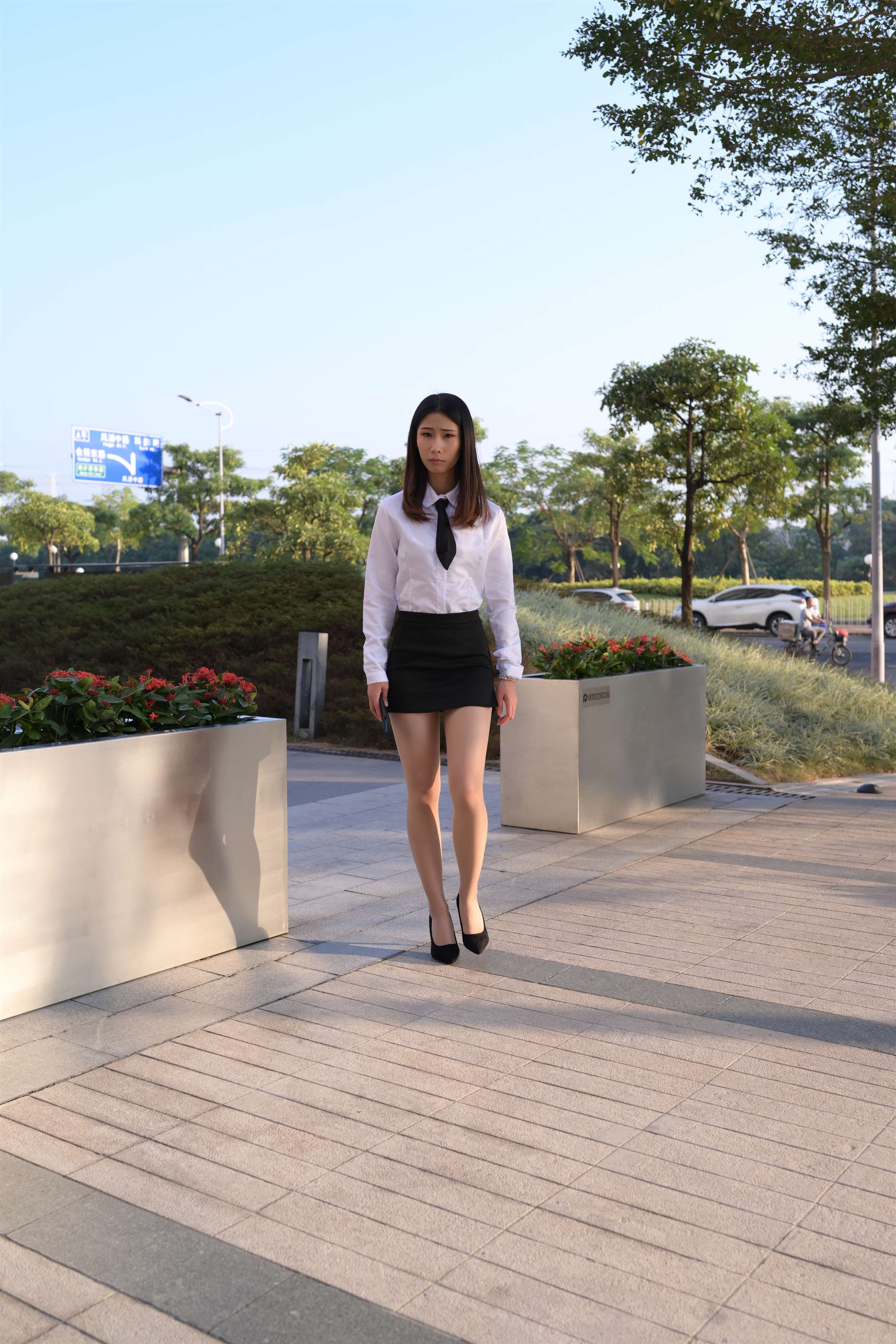 《职业装の高跟丝足【套图+视频13个】》作品图