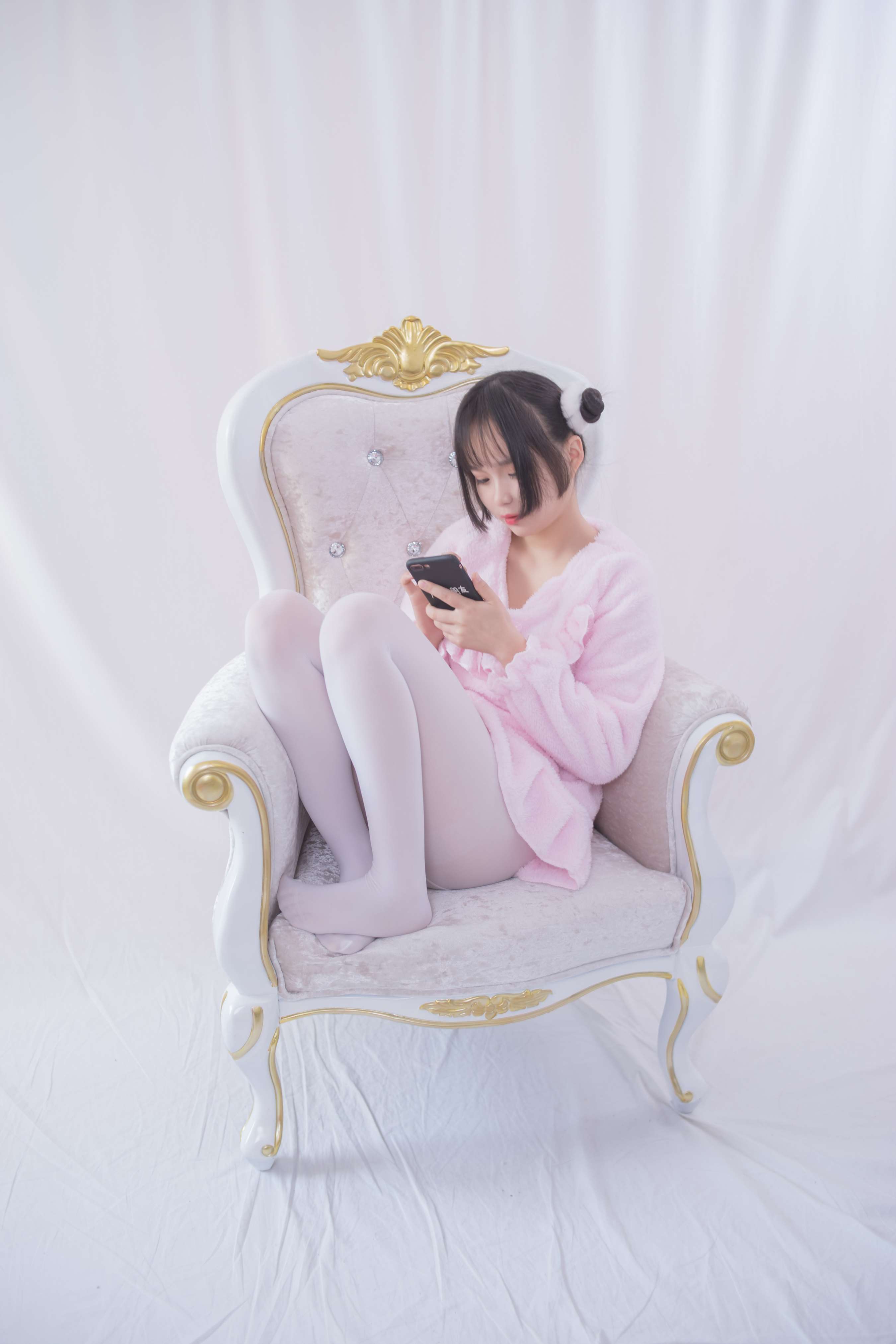 《粉色小可爱白丝足》作品图