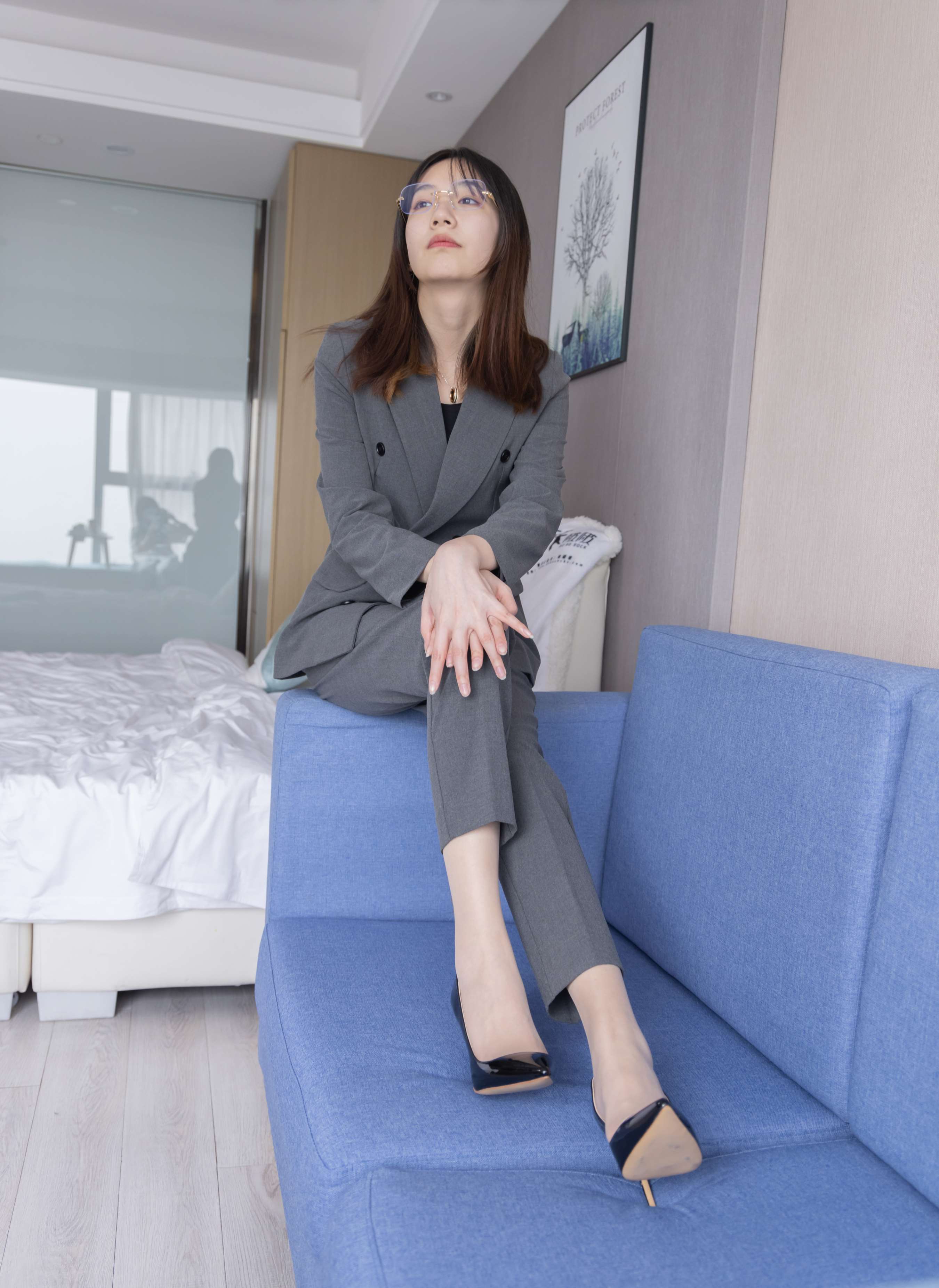 《小甜豆-高跟鞋、肉丝、ol风》作品图