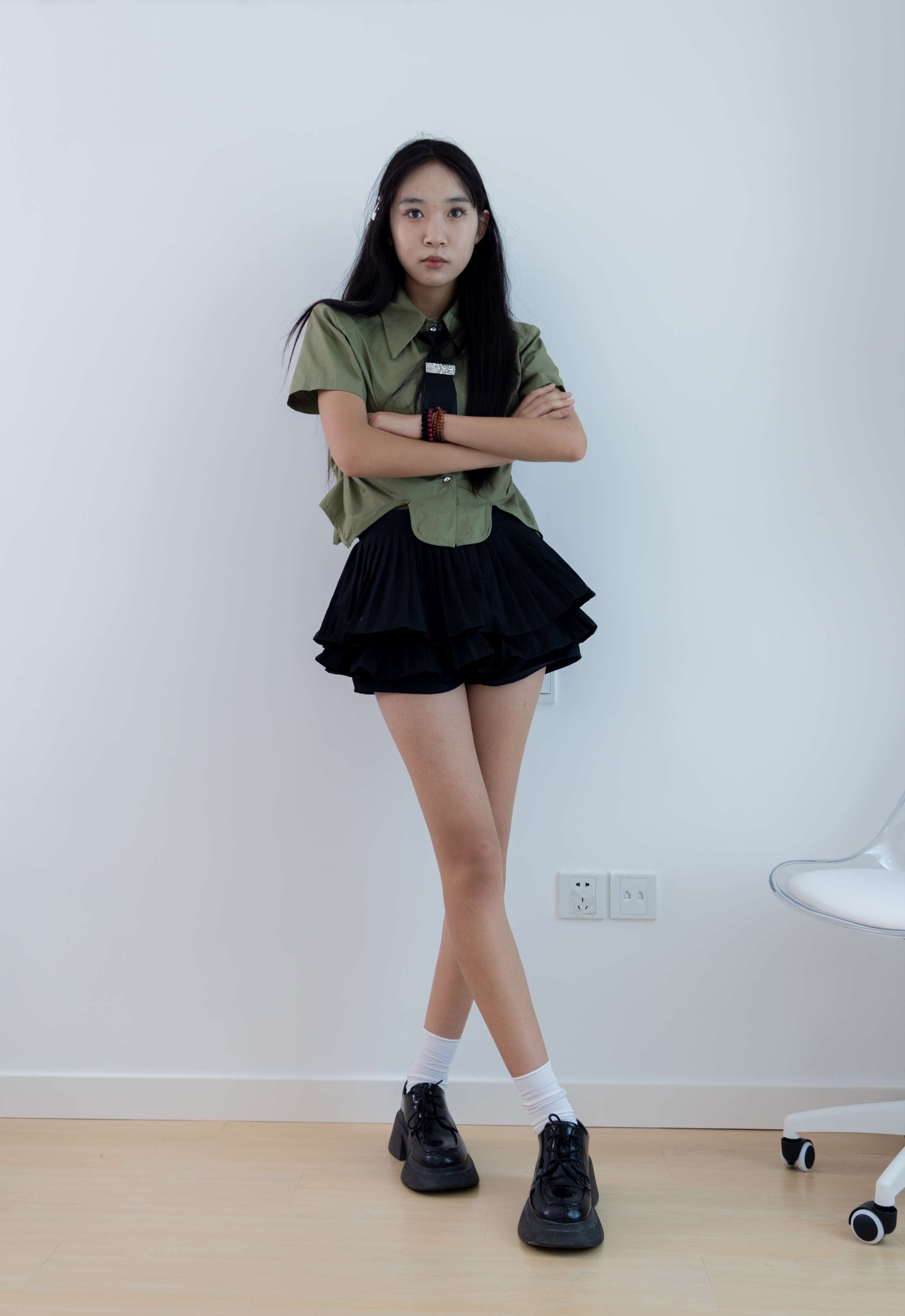 《登登皮鞋の白棉袜脚丫》作品图