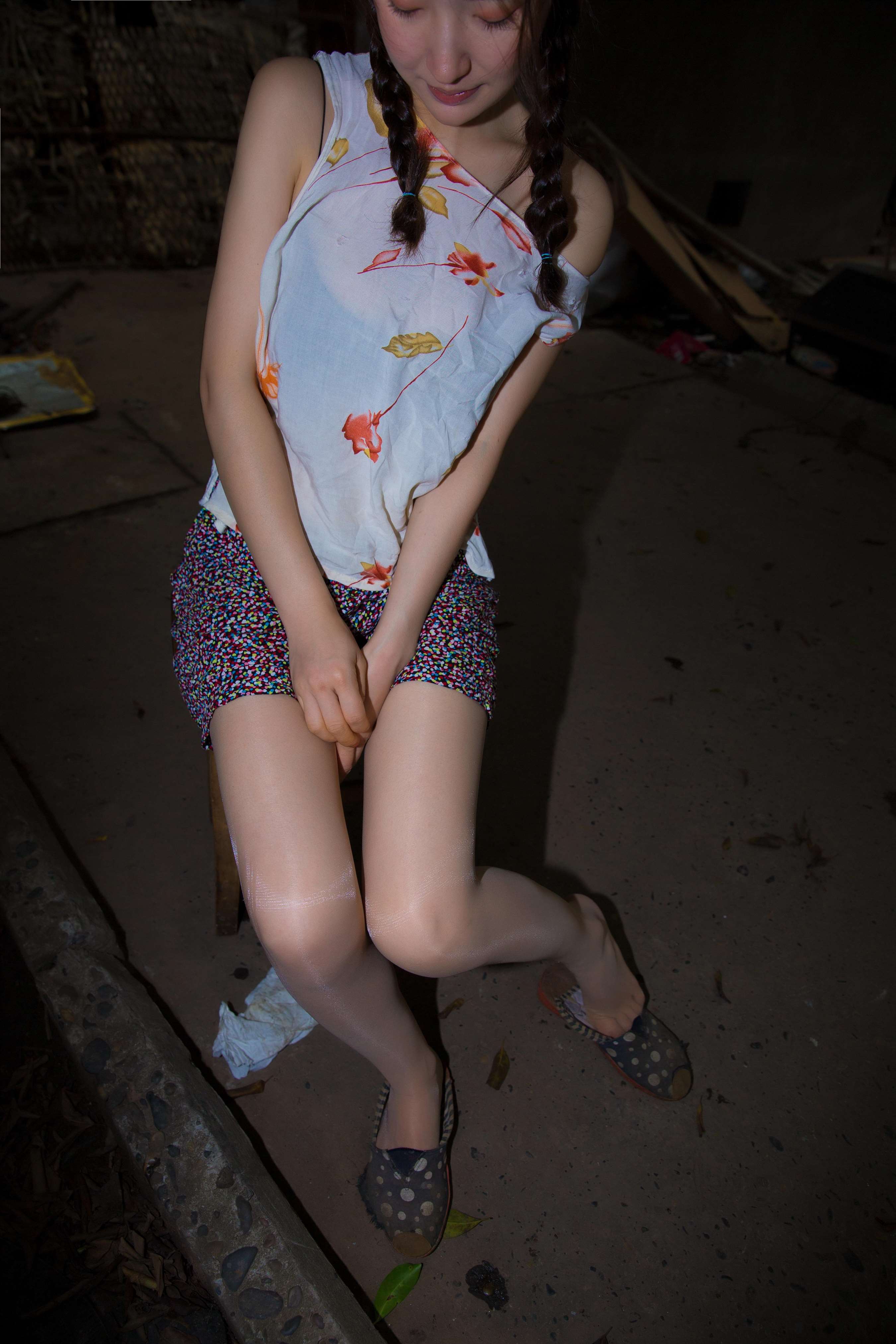 《捡垃圾的丝袜女儿》作品图