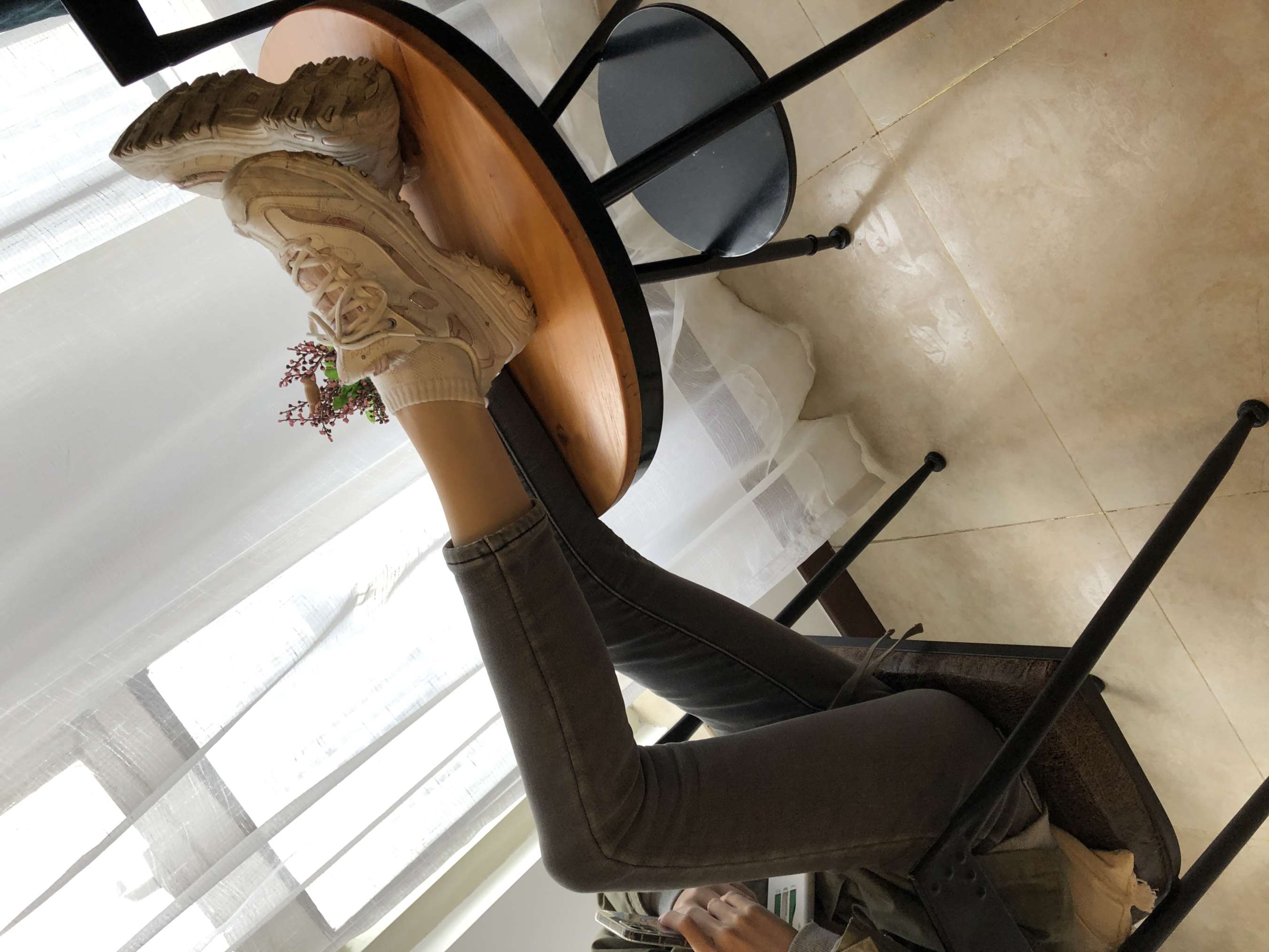 《大学城妹子》作品图