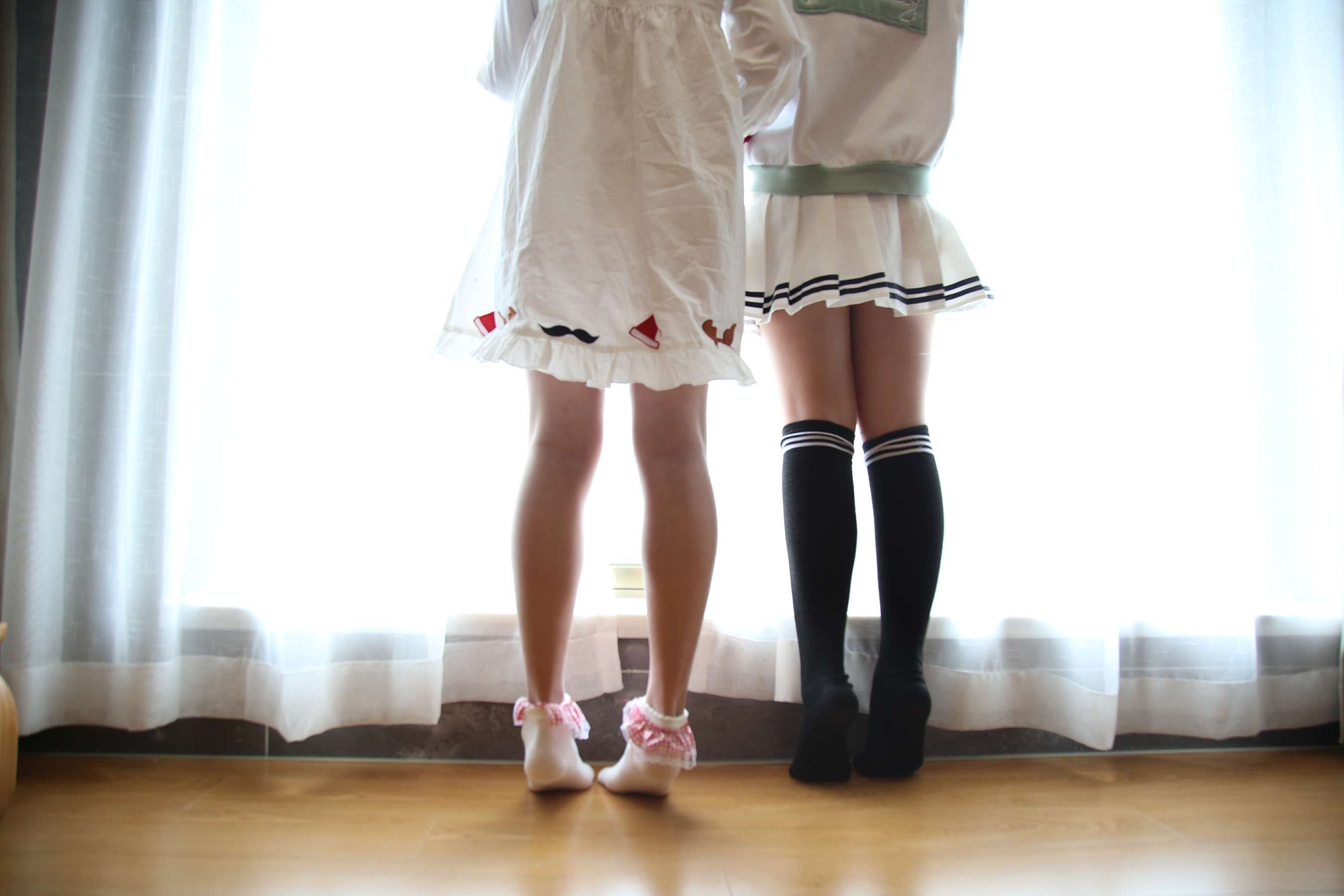 《两个可爱洛丽塔白袜妹妹》作品图