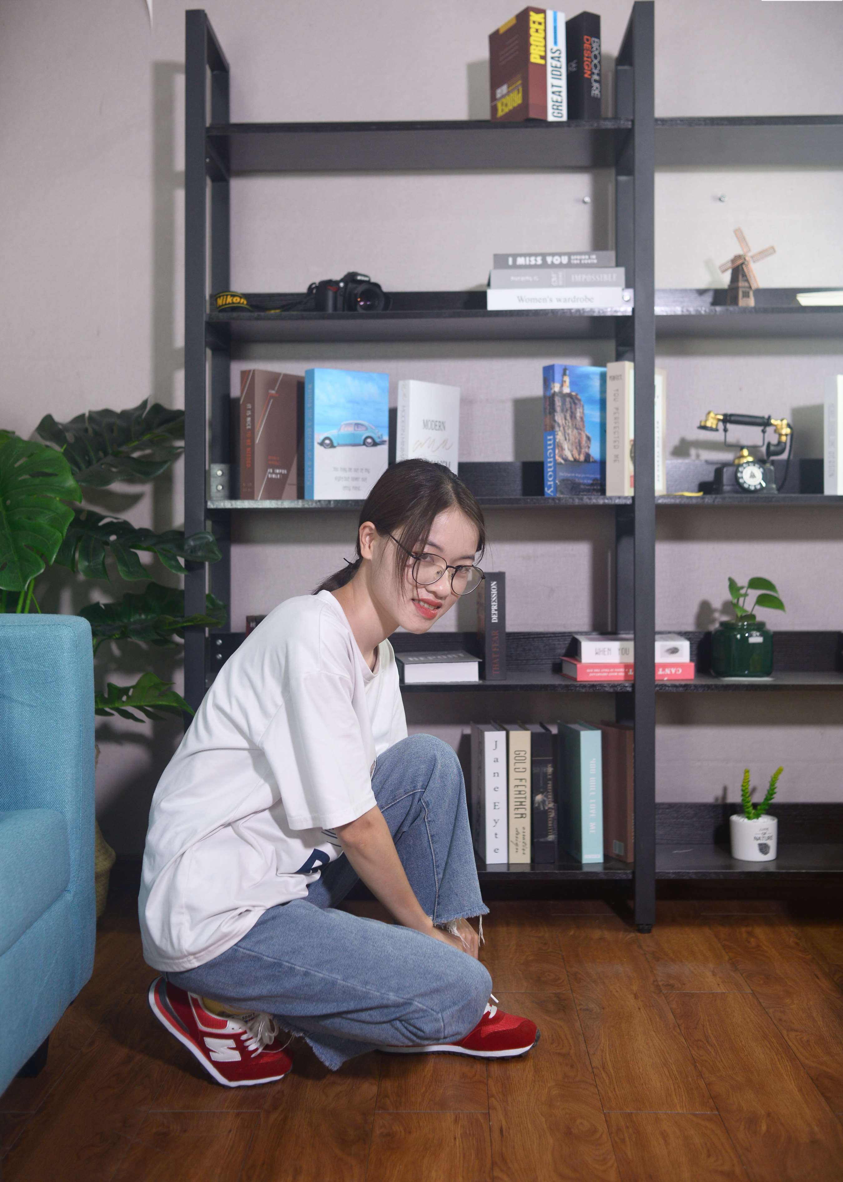 《欣悦少女–萤火的星光》作品图