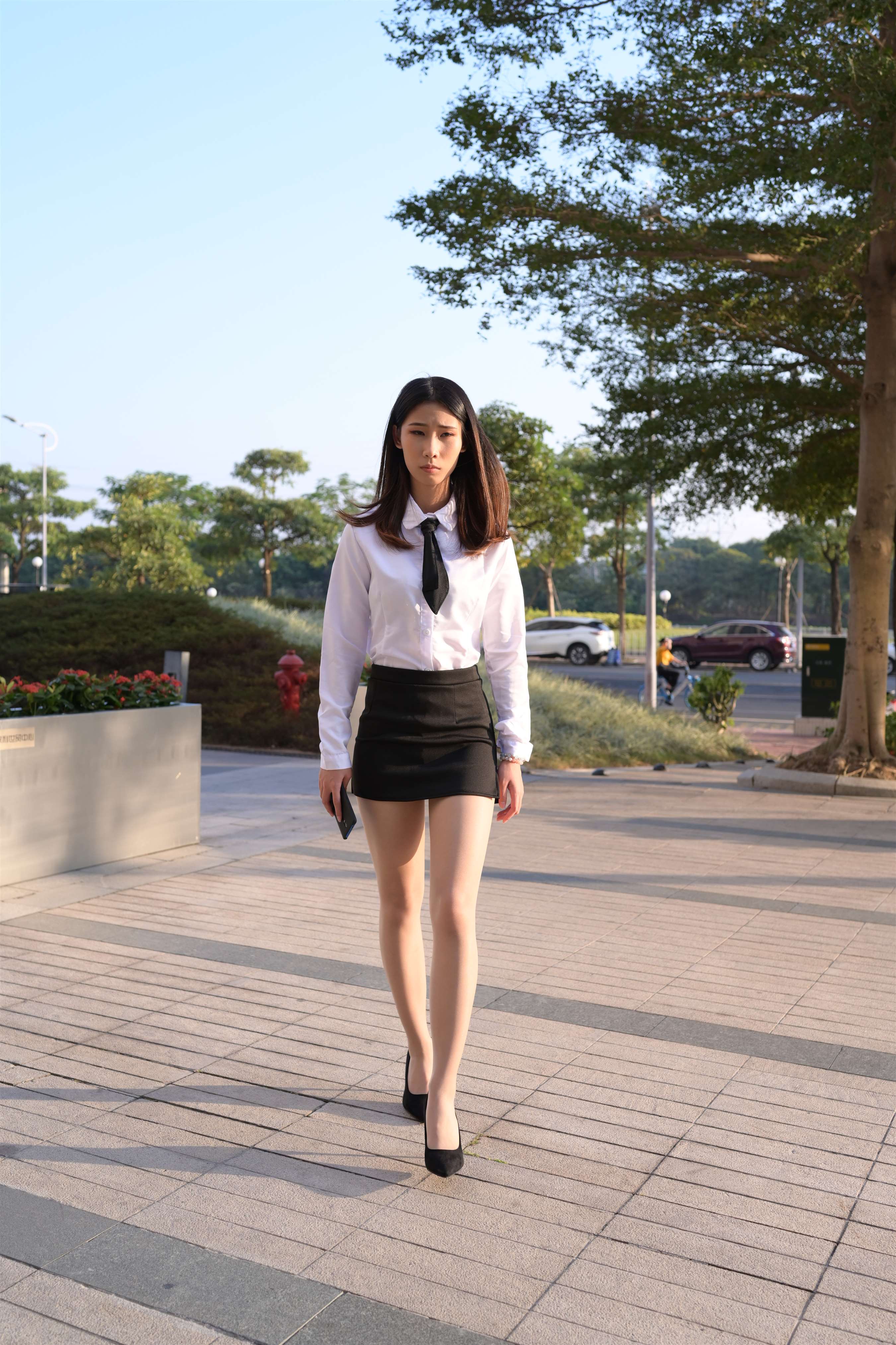 《职业装の高跟丝足【套图+视频13个】》作品图