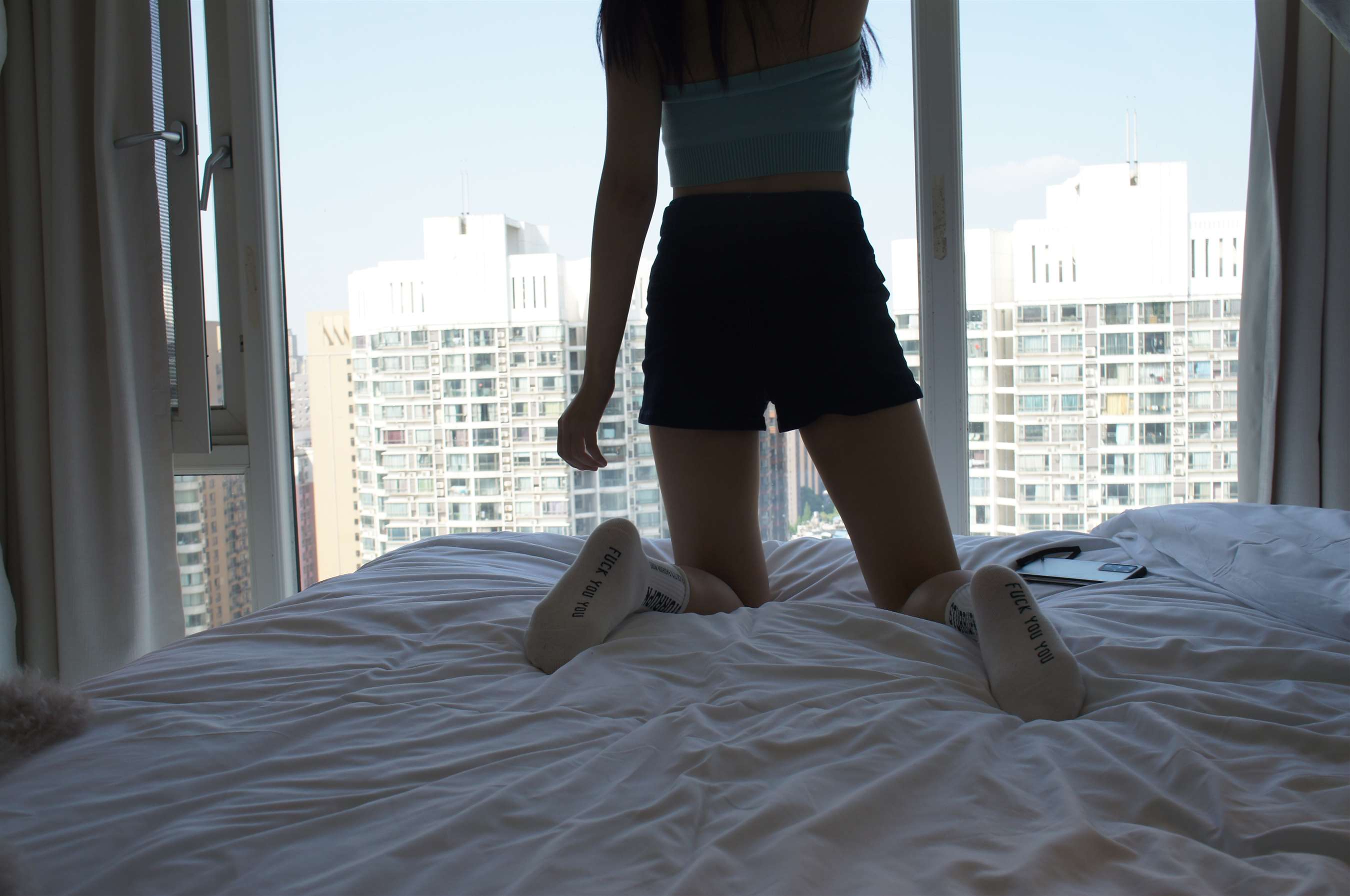 《少女的棉袜の裸足第一篇》作品图