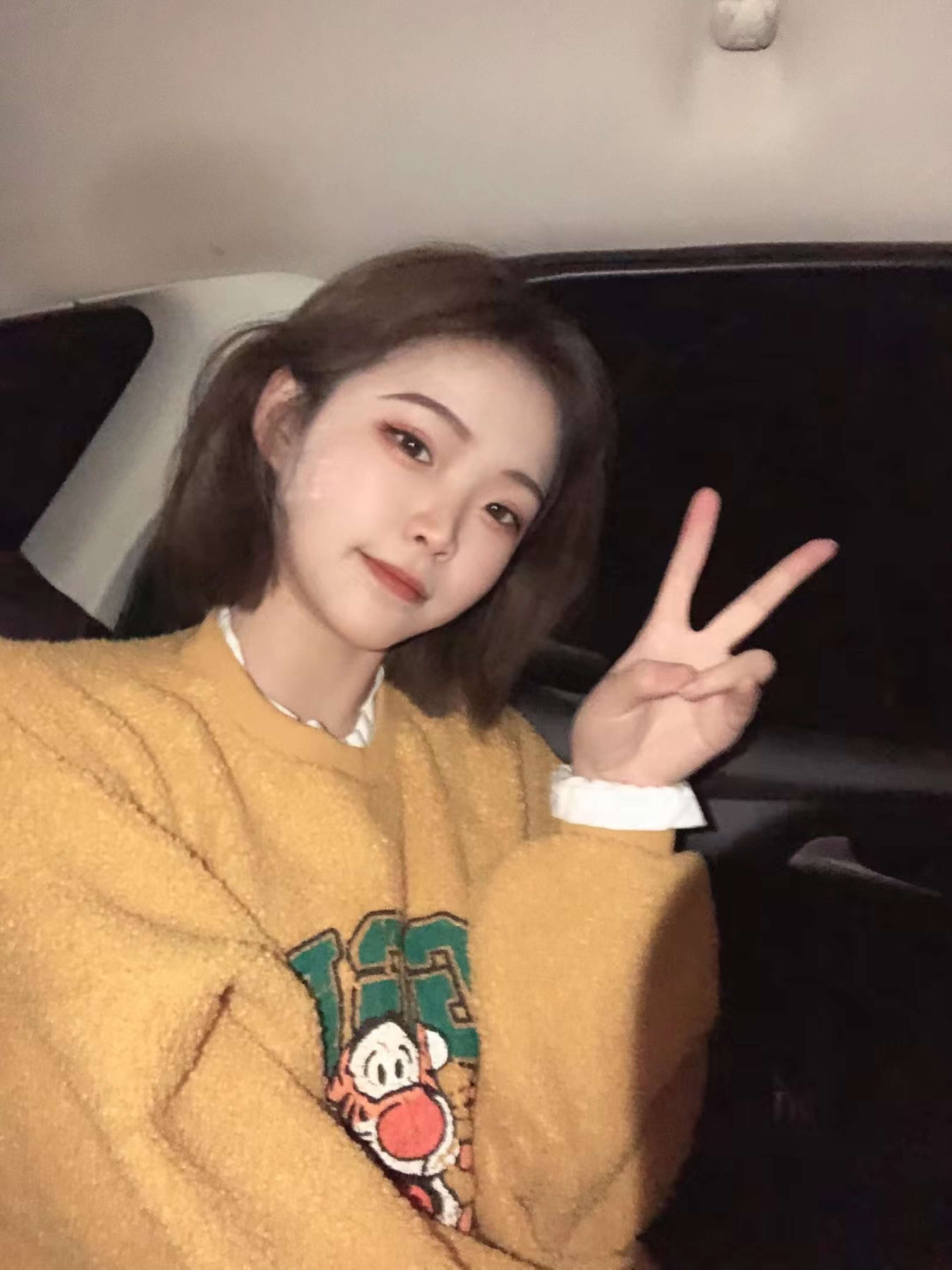 《粉色AJ女孩肉丝袜脚丫》作品图