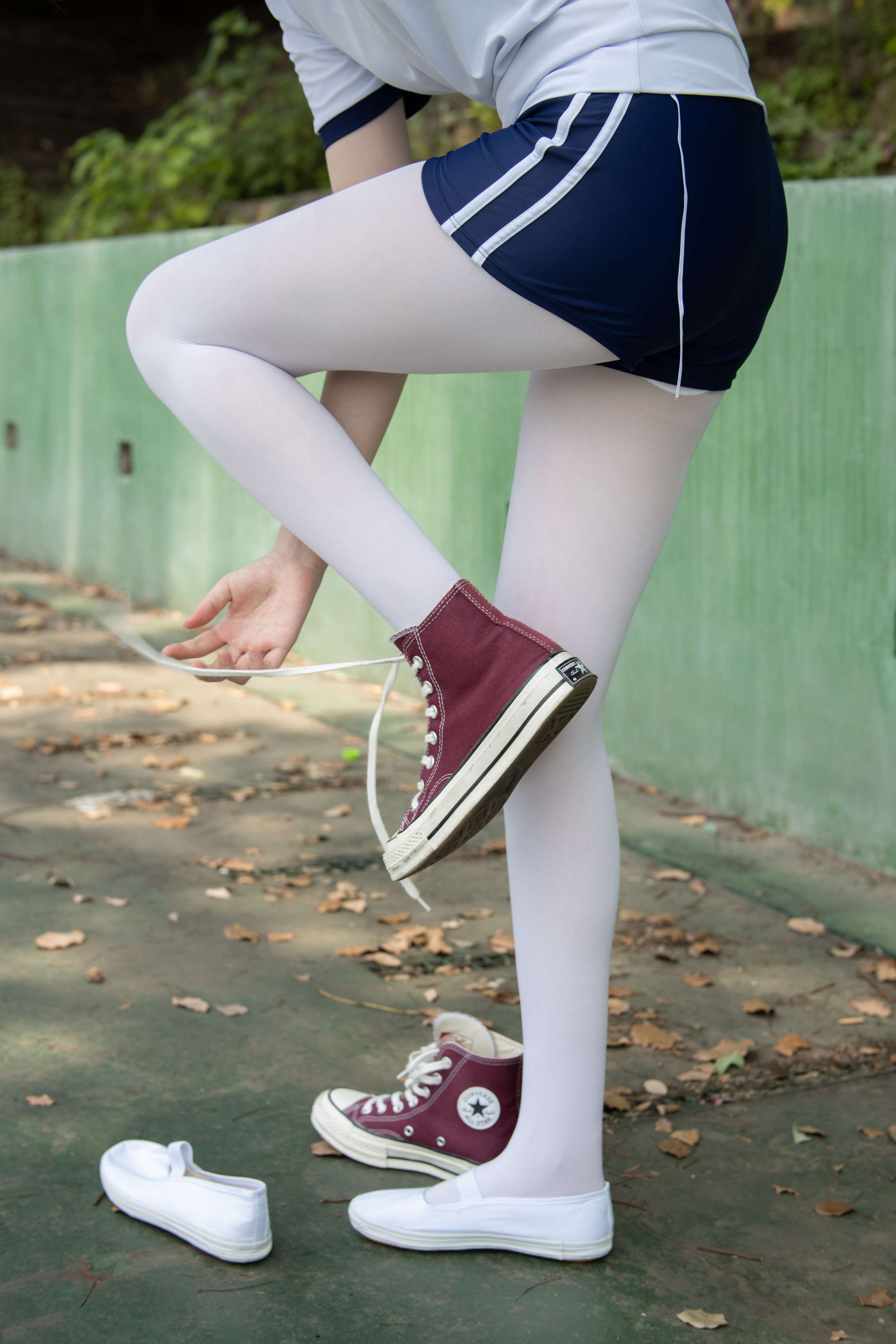 《师妹体操服の白丝脚》作品图