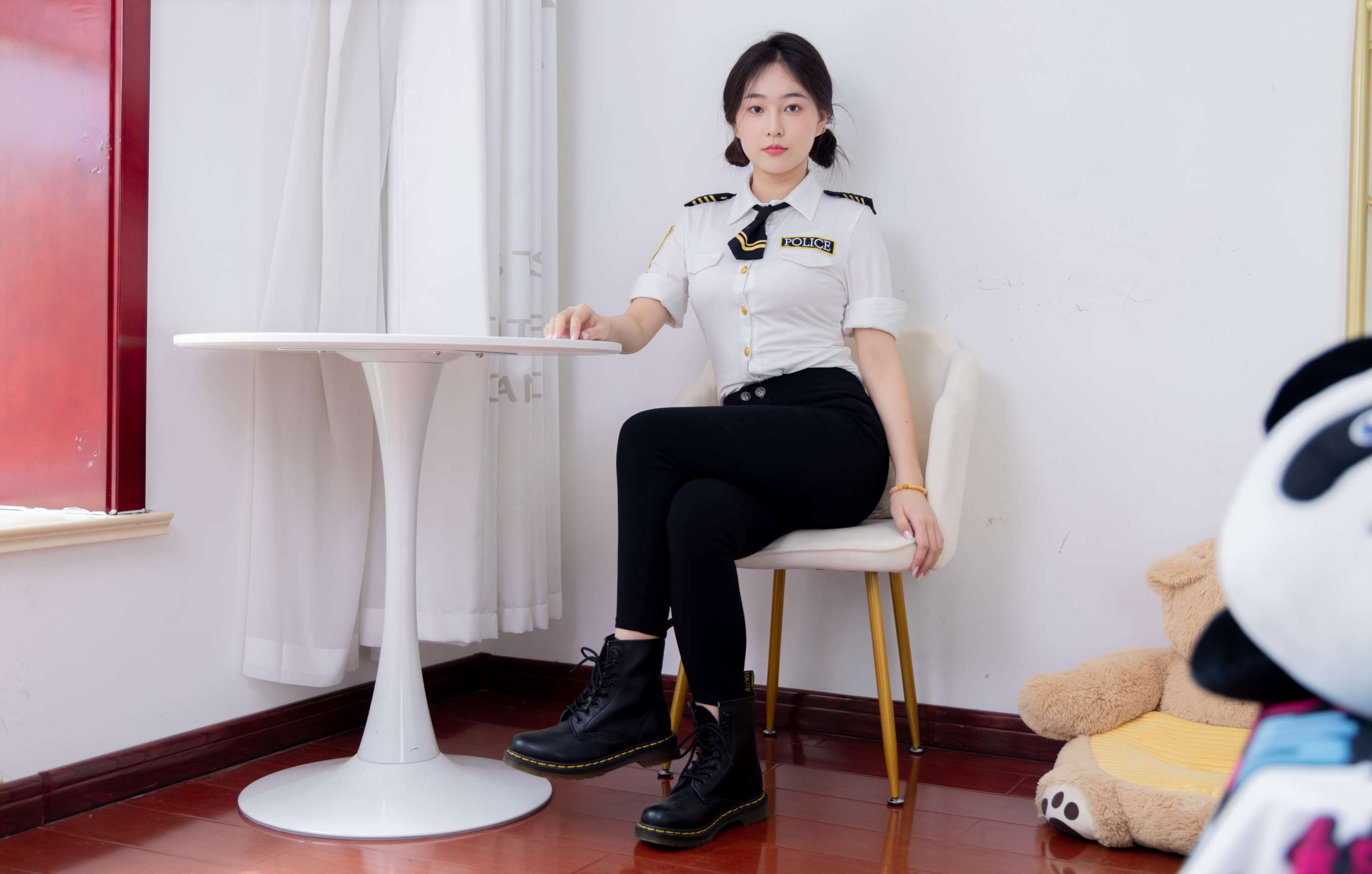 《美兔-晚风吹人醒》作品图