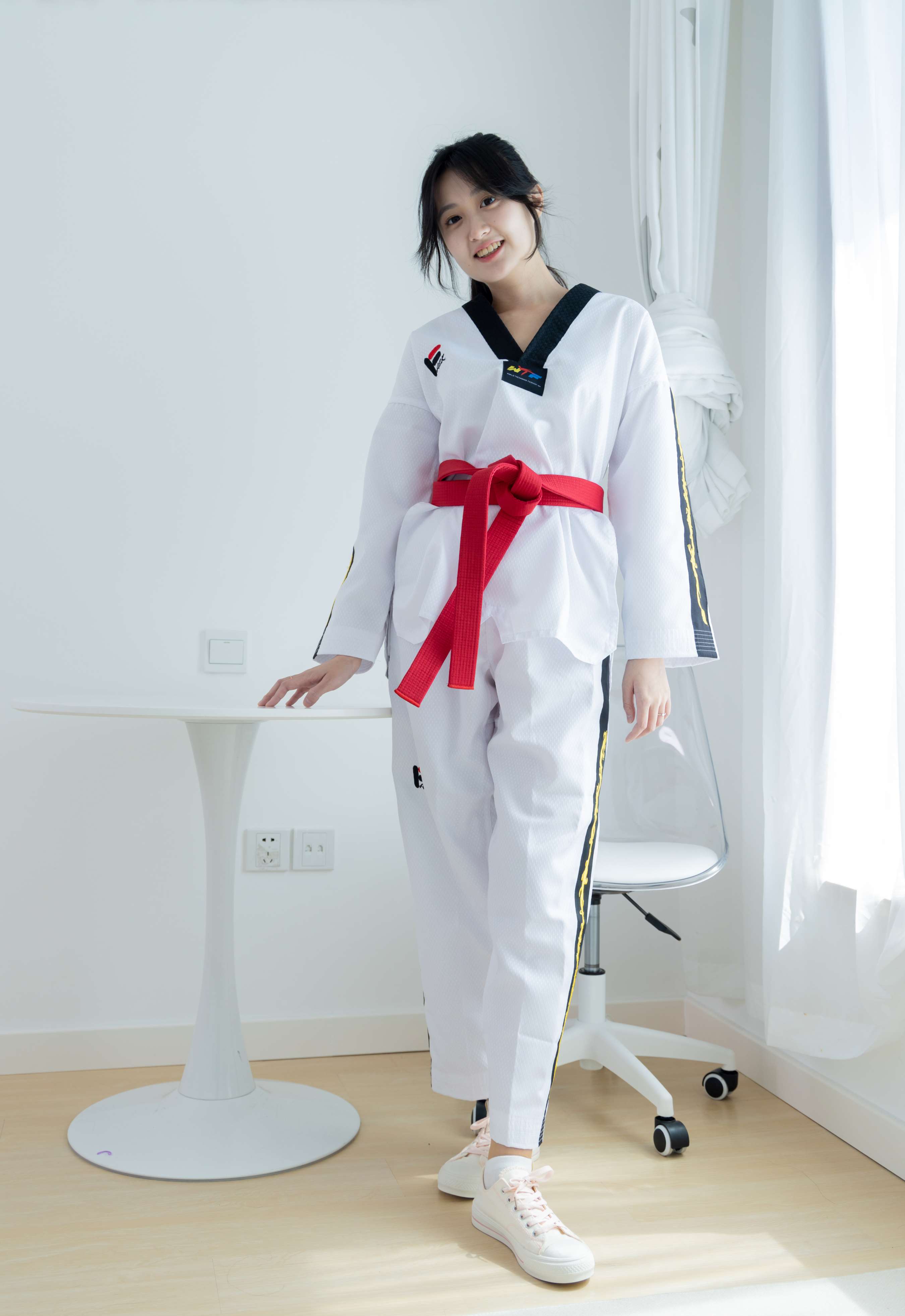 《小敏-爱的抛物线》作品图