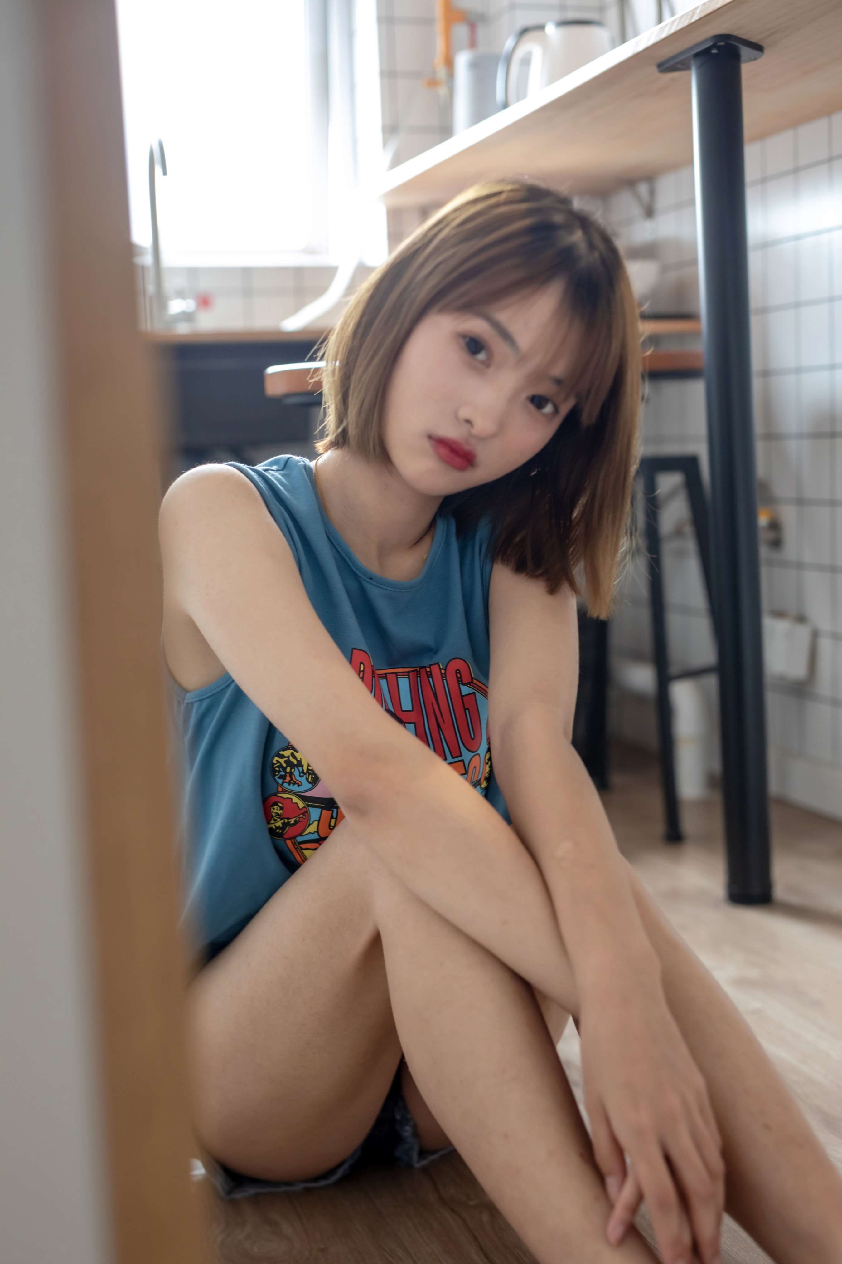 《茜茜嫩足玩酸奶》作品图