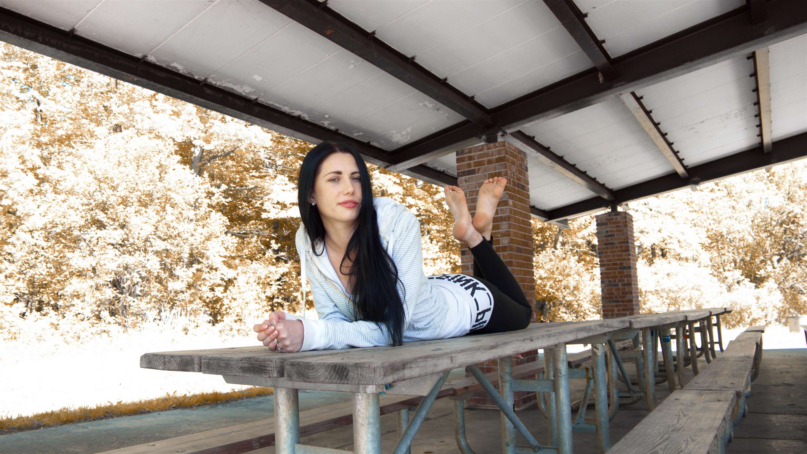 《国外小姐姐的裸足》作品图