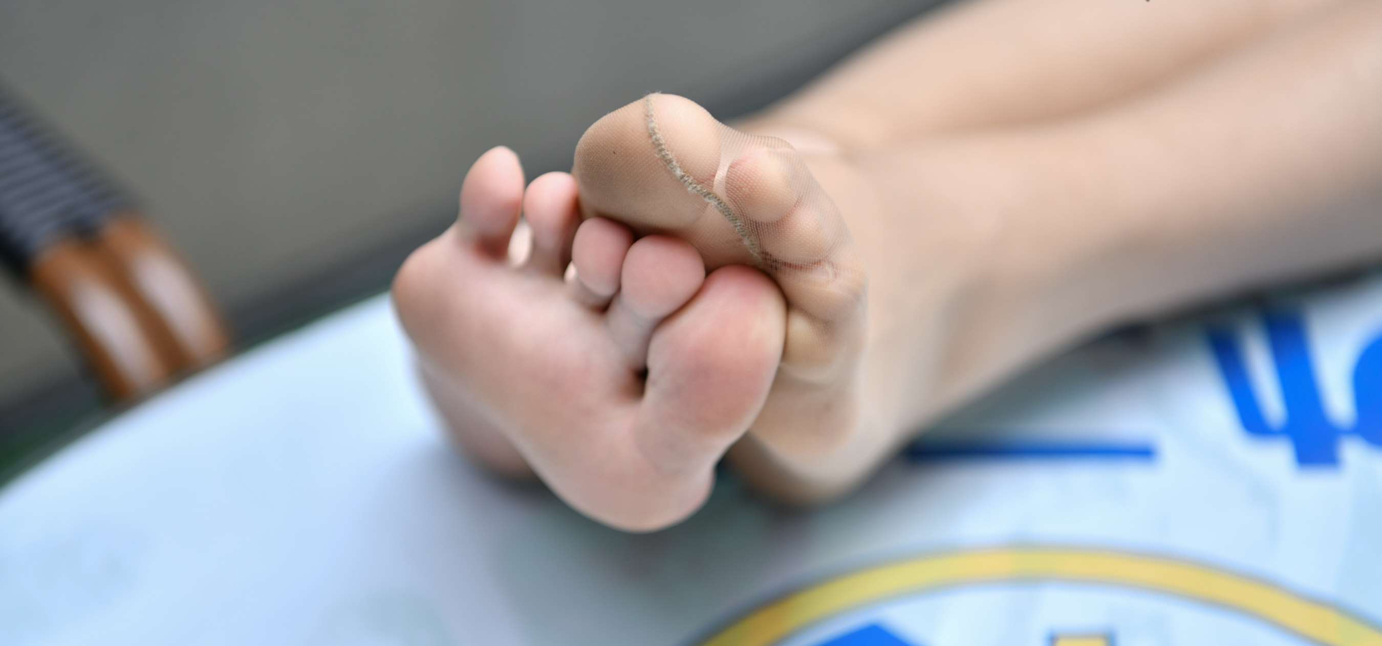 《扯烂肉丝》作品图