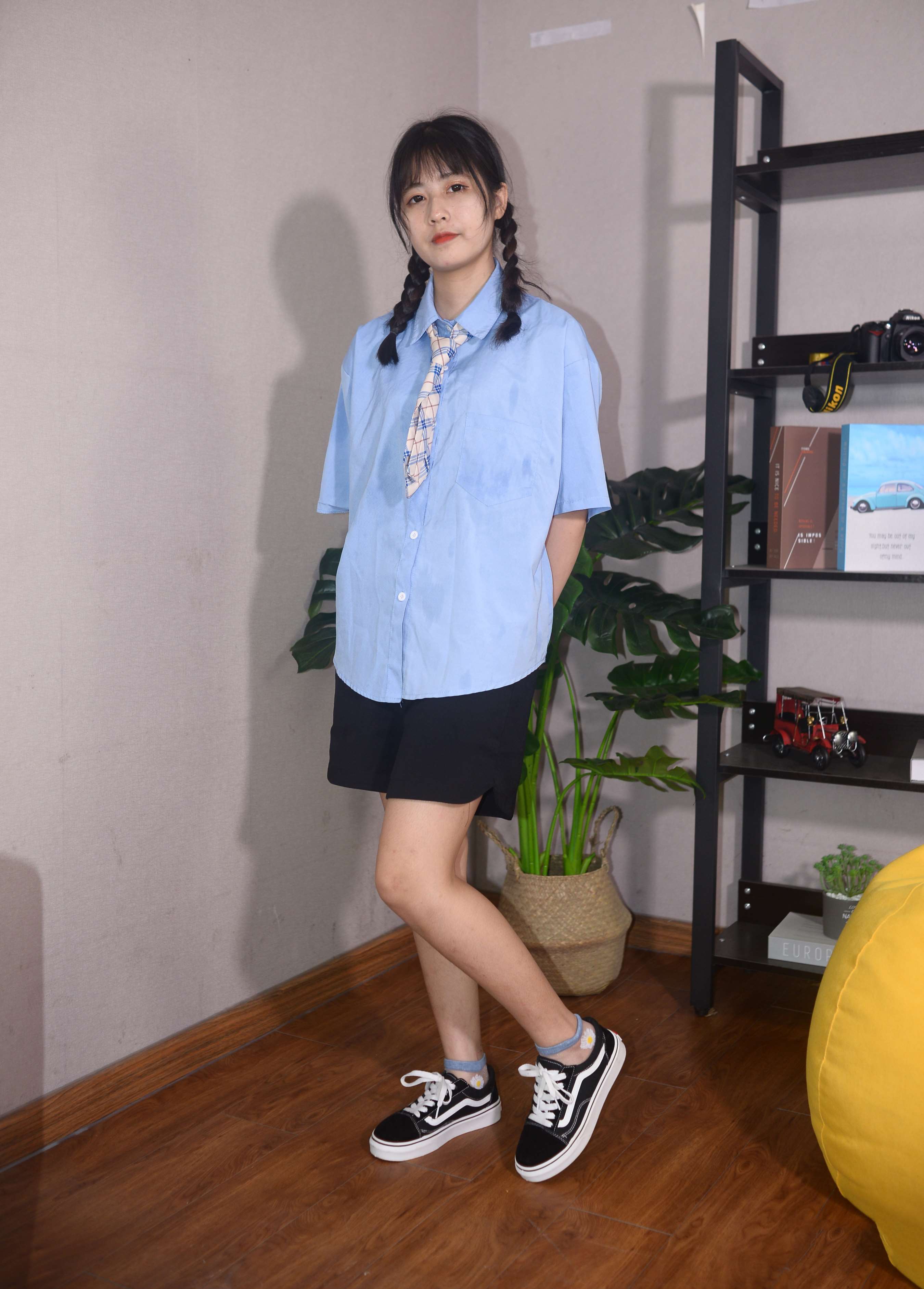 《孙怡学妹 星星是月亮一眨眼的温柔》作品图