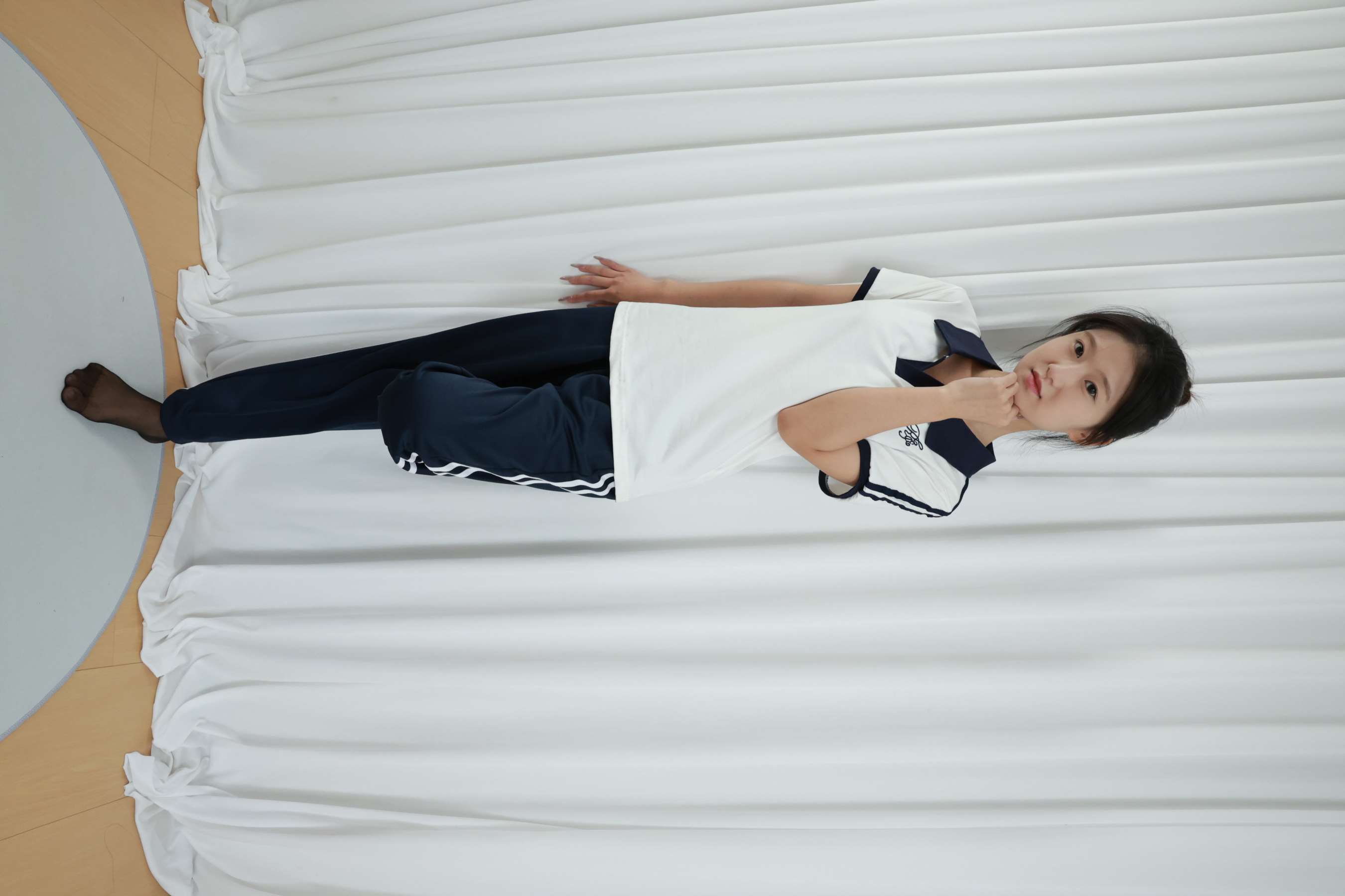 《小涵校服裤里丝》作品图