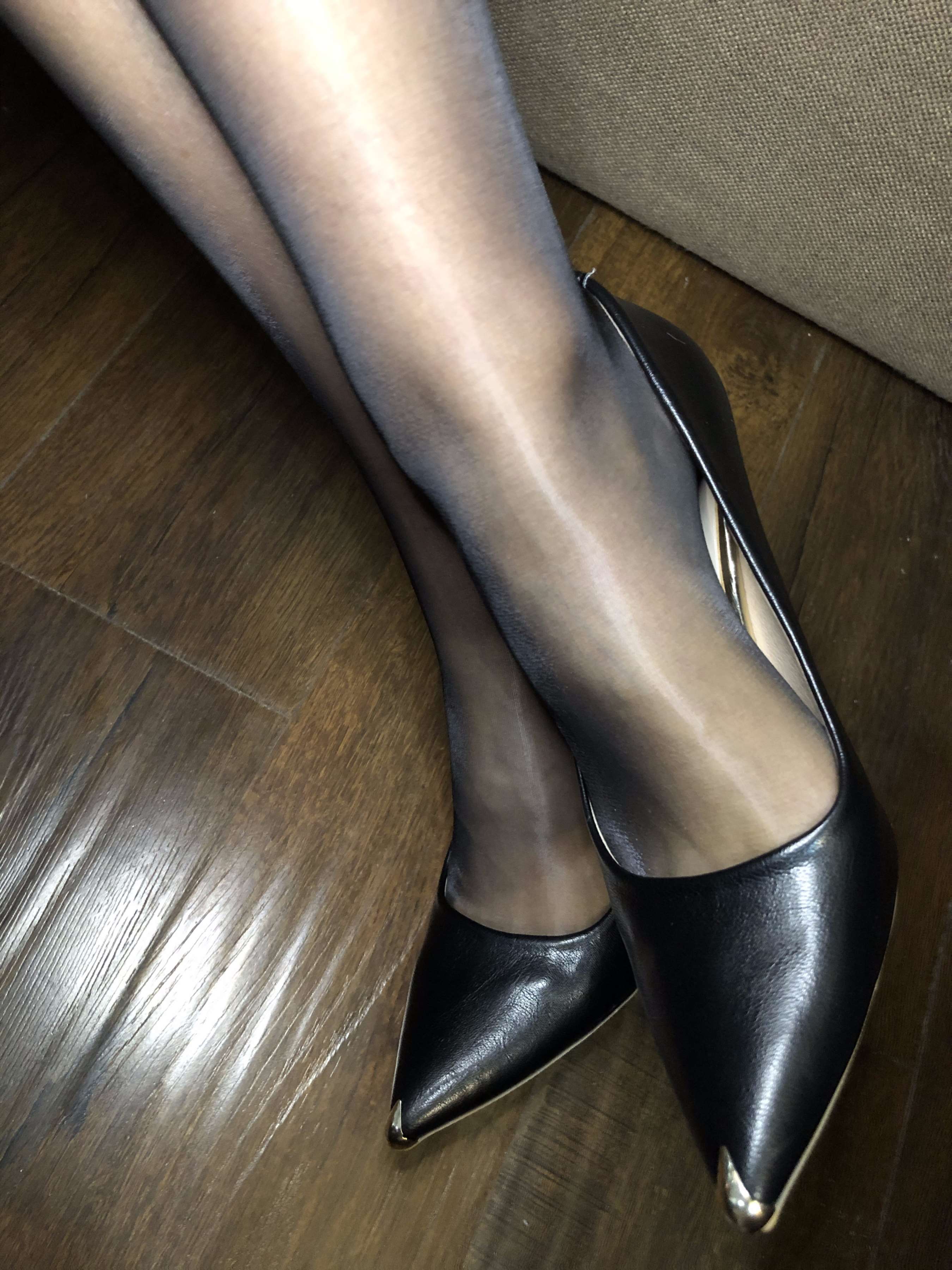 《少女制服の黑丝足》作品图