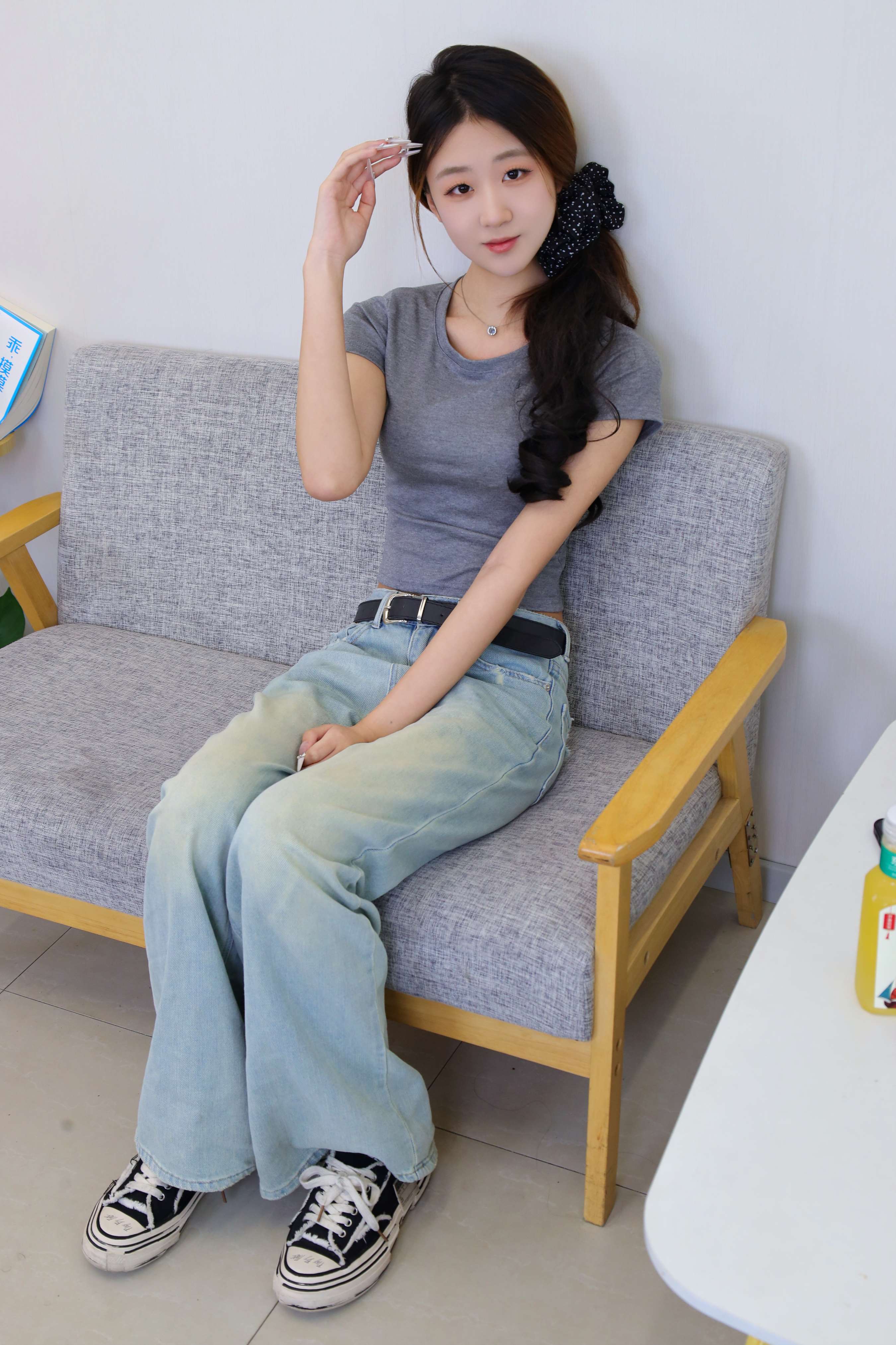 《杉杉 牛仔の棉袜、赤足》作品图