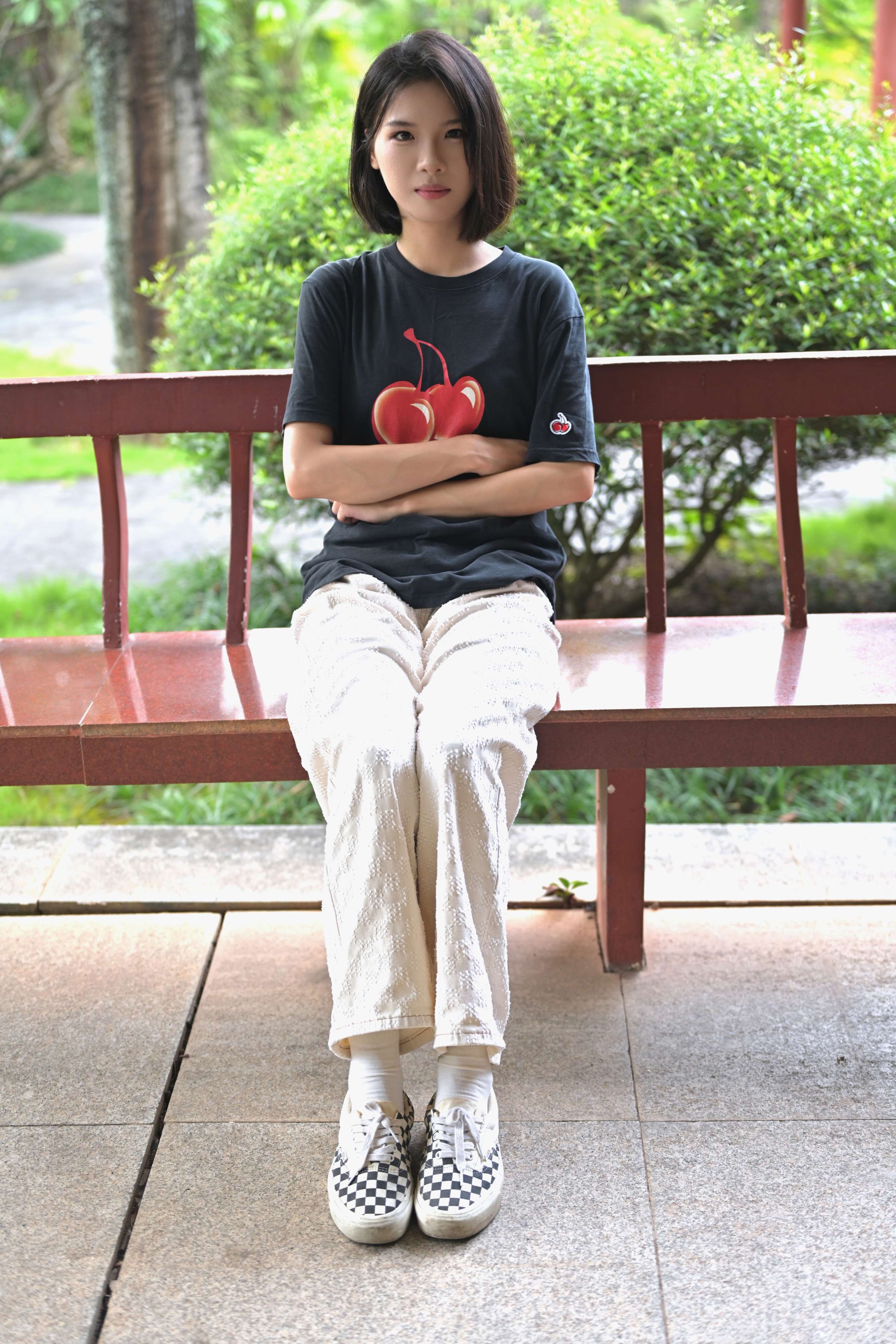 《小姐姐 白棉袜の嫩足》作品图